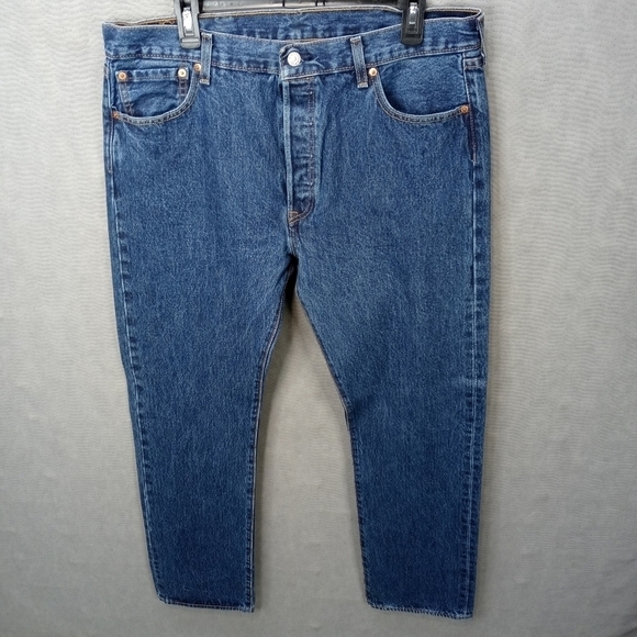 Levi's 501xx men's button fly blue jeans sz 36x34. 300 7pm - Picture 1 of 8